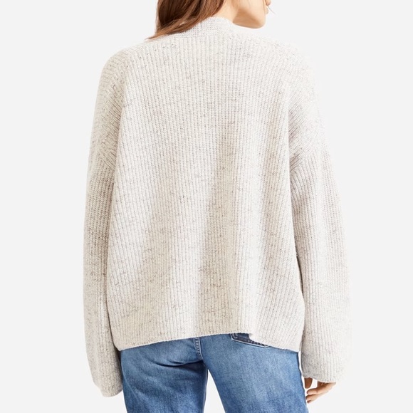 Everlane The Twisted Merino Cardigan in Heathered Stone - Picture 2 of 7